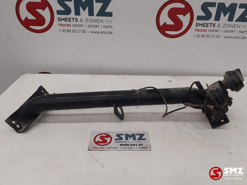 MAN Occ spatbordsteun links MAN - Karoserija i eksterijer za Kamion: slika 1 MAN Occ spatbordsteun links MAN - Karoserija i eksterijer za Kamion: slika 1