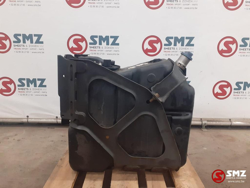 Mercedes-Benz Occ AdBluetank 75L Mercedes - Sistem goriva za Kamion: slika 3 Mercedes-Benz Occ AdBluetank 75L Mercedes - Sistem goriva za Kamion: slika 3