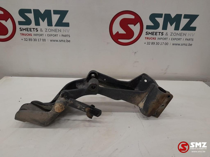 Mercedes-Benz Occ cabine ophanging beugel links Mercedes - Upravljački sistem za Kamion: slika 1 Mercedes-Benz Occ cabine ophanging beugel links Mercedes - Upravljački sistem za Kamion: slika 1