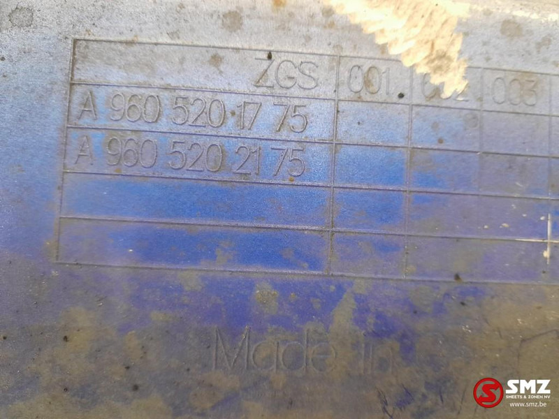 Mercedes-Benz Occ set sideskirts links + rechts Mercedes - Ram/ Šasija za Kamion: slika 5 Mercedes-Benz Occ set sideskirts links + rechts Mercedes - Ram/ Šasija za Kamion: slika 5