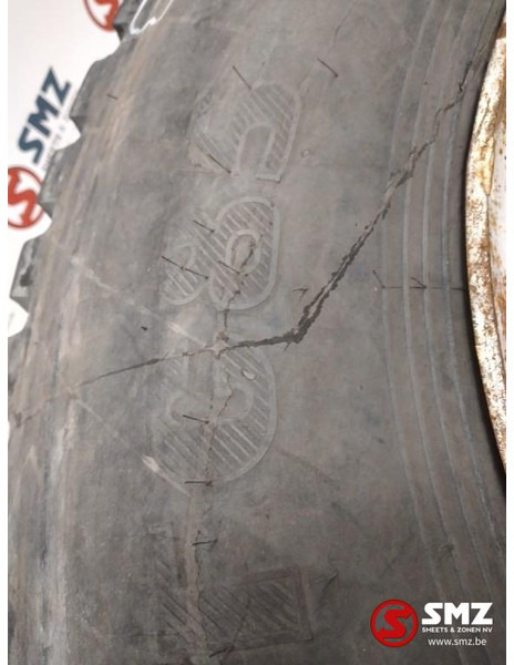 Pirelli Occ Band 12.00R20 Pirelli FG85 Trilex velg - Guma za Kamion: slika 3 Pirelli Occ Band 12.00R20 Pirelli FG85 Trilex velg - Guma za Kamion: slika 3