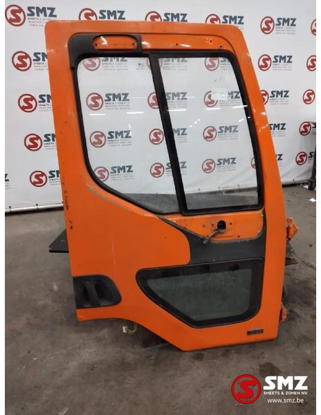 Renault Occ Deur rechts Renault Premium 300 - Vrata i delovi za Kamion: slika 1 Renault Occ Deur rechts Renault Premium 300 - Vrata i delovi za Kamion: slika 1