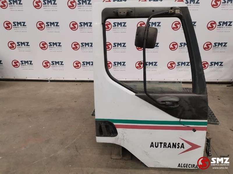 Renault Occ Deur rechts Renault Premium - Vrata i delovi za Kamion: slika 1 Renault Occ Deur rechts Renault Premium - Vrata i delovi za Kamion: slika 1