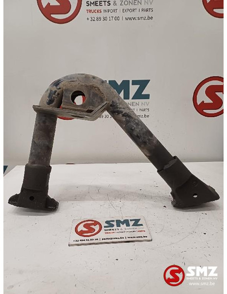 Renault Occ bumperbevestigingssteun rechts Renault - Branik za Kamion: slika 2 Renault Occ bumperbevestigingssteun rechts Renault - Branik za Kamion: slika 2