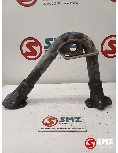 Renault Occ bumperbevestigingssteun rechts Renault - Branik za Kamion: slika 1 Renault Occ bumperbevestigingssteun rechts Renault - Branik za Kamion: slika 1