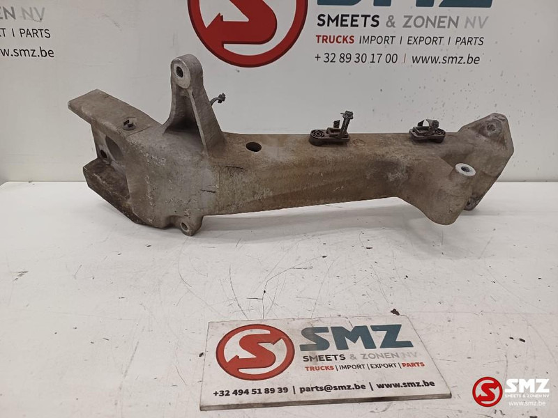 Renault Occ bumpersteun links Renault - Branik za Kamion: slika 1 Renault Occ bumpersteun links Renault - Branik za Kamion: slika 1
