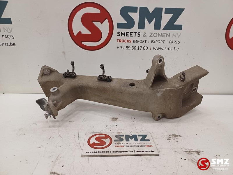 Renault Occ bumpersteun rechts Renault - Branik za Kamion: slika 2 Renault Occ bumpersteun rechts Renault - Branik za Kamion: slika 2