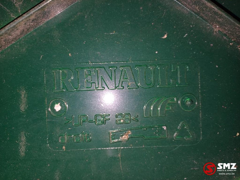 Renault Occ cabinespoiler rechts Renault - Aerodinamika/ Spojler za Kamion: slika 3 Renault Occ cabinespoiler rechts Renault - Aerodinamika/ Spojler za Kamion: slika 3