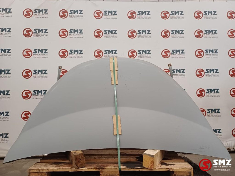 Renault Occ dakspoiler Renault - Aerodinamika/ Spojler za Kamion: slika 1 Renault Occ dakspoiler Renault - Aerodinamika/ Spojler za Kamion: slika 1