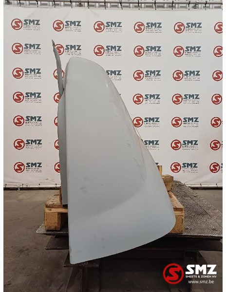 Renault Occ dakspoiler Renault - Aerodinamika/ Spojler za Kamion: slika 4 Renault Occ dakspoiler Renault - Aerodinamika/ Spojler za Kamion: slika 4