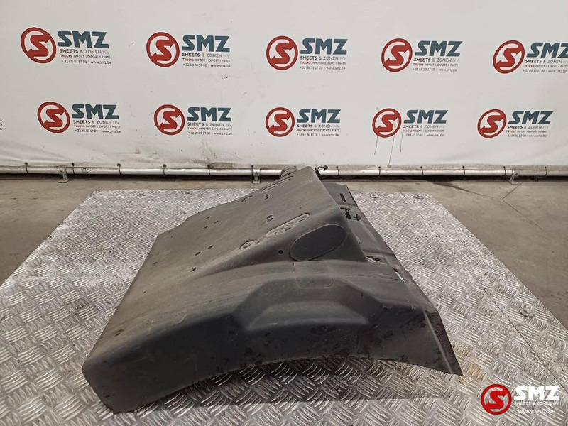 Renault Occ spatbord rechts Renault - Karoserija i eksterijer za Kamion: slika 4 Renault Occ spatbord rechts Renault - Karoserija i eksterijer za Kamion: slika 4