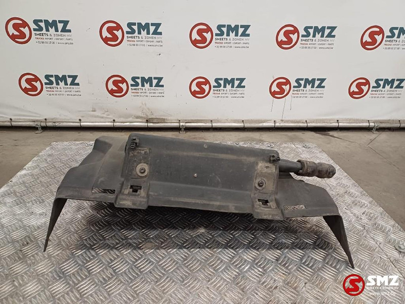 Renault Occ spatbord rechts Renault - Karoserija i eksterijer za Kamion: slika 2 Renault Occ spatbord rechts Renault - Karoserija i eksterijer za Kamion: slika 2