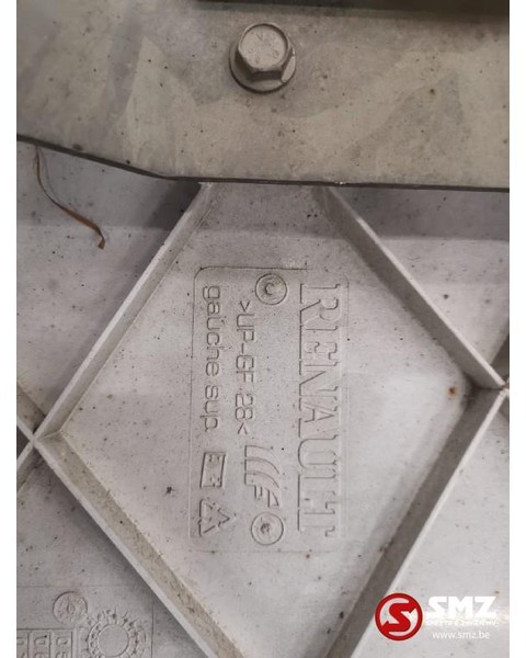 Renault Occ zijspoiler links Renault Premium - Aerodinamika/ Spojler za Kamion: slika 3 Renault Occ zijspoiler links Renault Premium - Aerodinamika/ Spojler za Kamion: slika 3