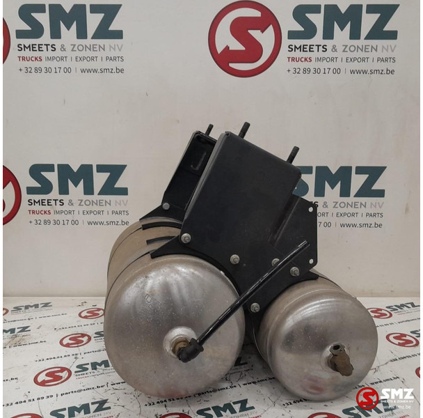 Iveco Occ set luchtketels 20L 14Bar + 15L 14Bar Iveco - Rezervni deo za Kamion: slika 2 Iveco Occ set luchtketels 20L 14Bar + 15L 14Bar Iveco - Rezervni deo za Kamion: slika 2