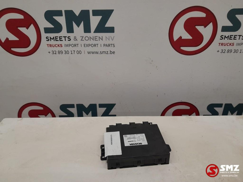 Scania Occ ECU C007 besturingseenheid Scania - Upravljačka jedinica za Kamion: slika 2 Scania Occ ECU C007 besturingseenheid Scania - Upravljačka jedinica za Kamion: slika 2