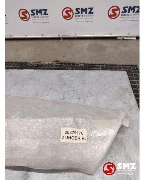 Volvo Cabinehoek rechts Volvo FH,FH12,FH16 - Kabina i enterijer za Kamion: slika 3 Volvo Cabinehoek rechts Volvo FH,FH12,FH16 - Kabina i enterijer za Kamion: slika 3