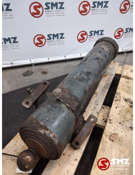 Volvo Occ hydraulische zuiger 92 cm 4x uitschuifbaar - Hidraulika za Kamion: slika 1 Volvo Occ hydraulische zuiger 92 cm 4x uitschuifbaar - Hidraulika za Kamion: slika 1