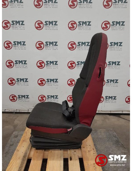 Volvo Occ passagiersstoel Volvo - Kabina i enterijer za Kamion: slika 4 Volvo Occ passagiersstoel Volvo - Kabina i enterijer za Kamion: slika 4