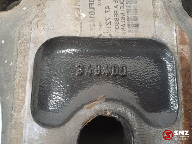 Volvo Occ schokdemperbeugel achteras linksonder Volvo - Amortizeri za Kamion: slika 3 Volvo Occ schokdemperbeugel achteras linksonder Volvo - Amortizeri za Kamion: slika 3