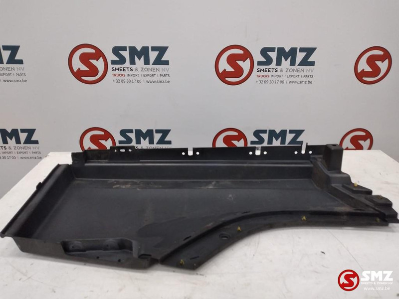 Volvo Occ spatbordverlenging links Volvo FH4 82166367 - Karoserija i eksterijer za Kamion: slika 2 Volvo Occ spatbordverlenging links Volvo FH4 82166367 - Karoserija i eksterijer za Kamion: slika 2