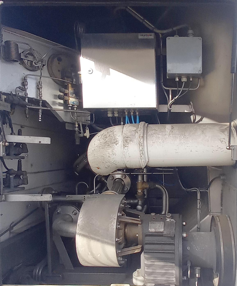 AGA Cryo Gas tank semi-trailer cryogenic used for nitrogen, argon, oxygen, LIN, LOX, LAR. - Poluprikolica cisterna: slika 5 AGA Cryo Gas tank semi-trailer cryogenic used for nitrogen, argon, oxygen, LIN, LOX, LAR. - Poluprikolica cisterna: slika 5