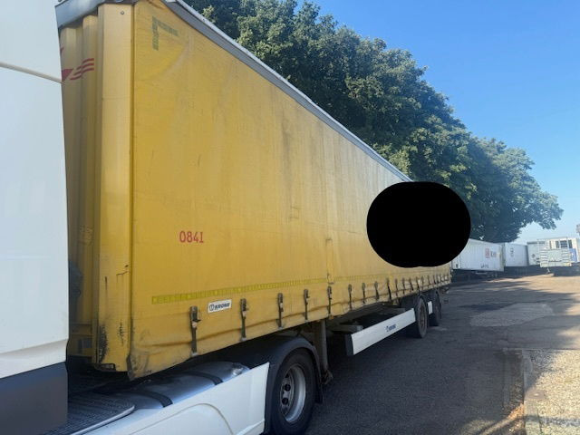 Krone Stuuras liftas laadklep - Poluprikolica sa ceradom: slika 1 Krone Stuuras liftas laadklep - Poluprikolica sa ceradom: slika 1