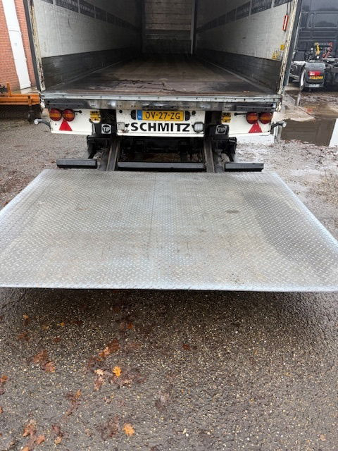 Schmitz Cargobull Achter sluitklep Liftassen - Poluprikolica sa zatvorenim sandukom: slika 4 Schmitz Cargobull Achter sluitklep Liftassen - Poluprikolica sa zatvorenim sandukom: slika 4