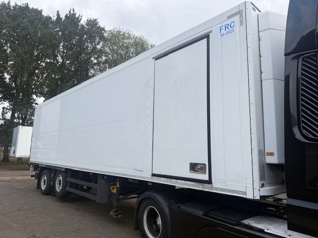 Schmitz Cargobull City stuuras liftas - Poluprikolica hladnjače: slika 4 Schmitz Cargobull City stuuras liftas - Poluprikolica hladnjače: slika 4