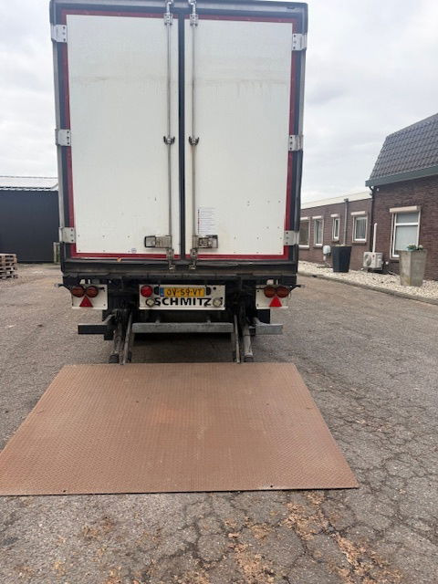 Schmitz Cargobull City stuuras liftas - Poluprikolica hladnjače: slika 5 Schmitz Cargobull City stuuras liftas - Poluprikolica hladnjače: slika 5