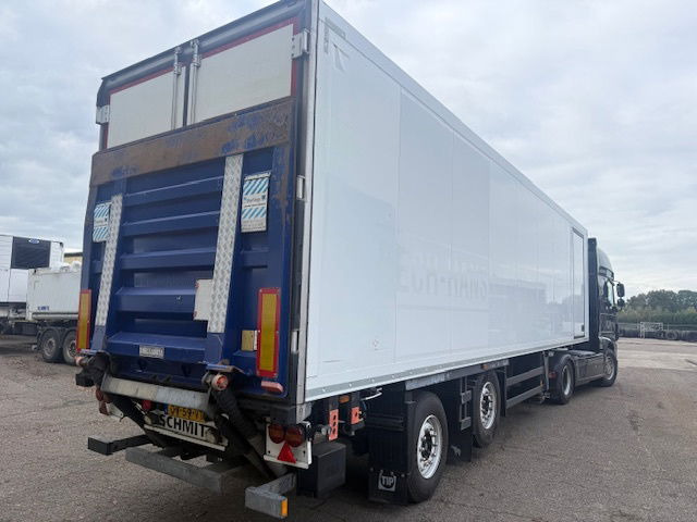Schmitz Cargobull City stuuras liftas - Poluprikolica hladnjače: slika 3 Schmitz Cargobull City stuuras liftas - Poluprikolica hladnjače: slika 3