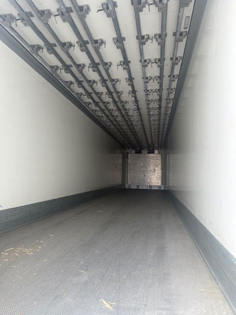 Schmitz Cargobull Vleeshanger Schade - Poluprikolica hladnjače: slika 3 Schmitz Cargobull Vleeshanger Schade - Poluprikolica hladnjače: slika 3