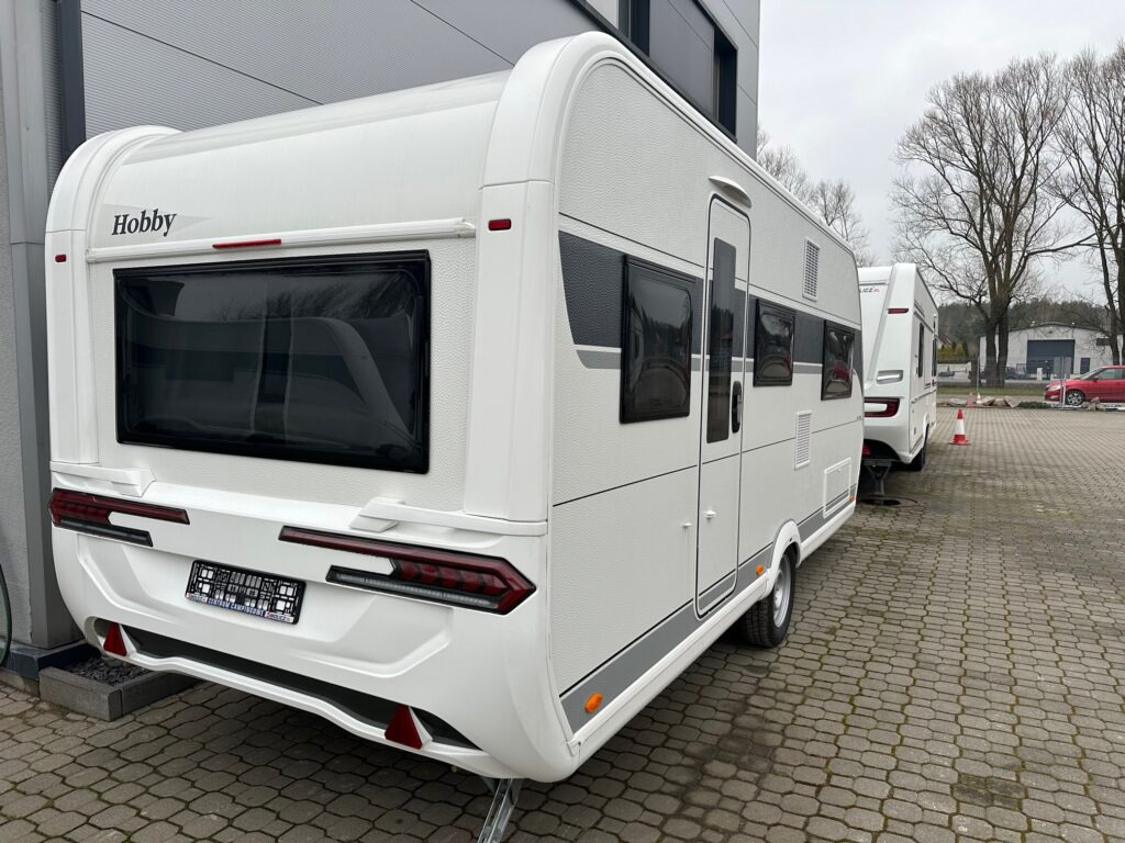 DE LUXE 495 UL 2024 - Kamp prikolica: slika 3 DE LUXE 495 UL 2024 - Kamp prikolica: slika 3