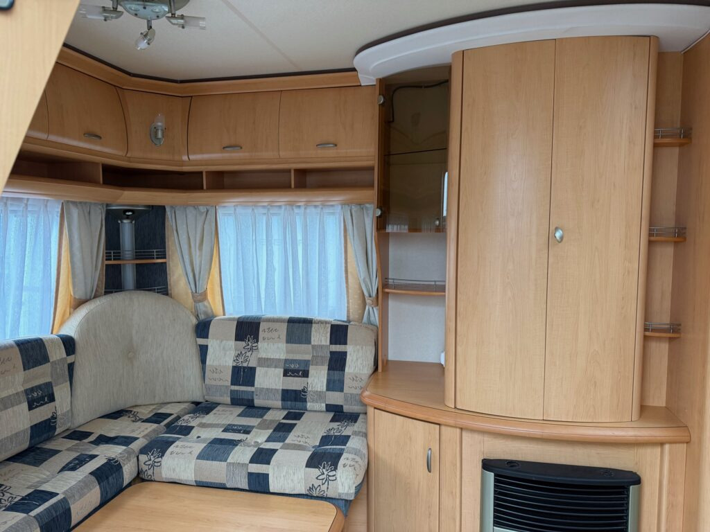 Hobby De Luxe 540 UL 2007 - Kamp prikolica: slika 5 Hobby De Luxe 540 UL 2007 - Kamp prikolica: slika 5