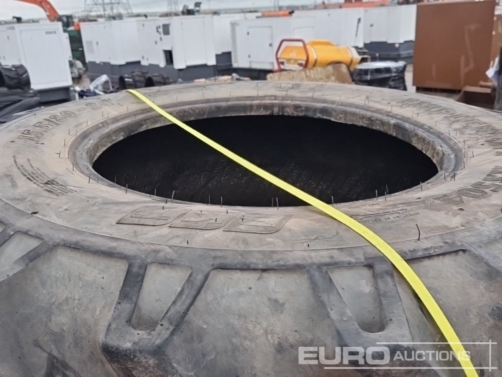 Guma 15.5-24 Tyre (4 of): slika 14