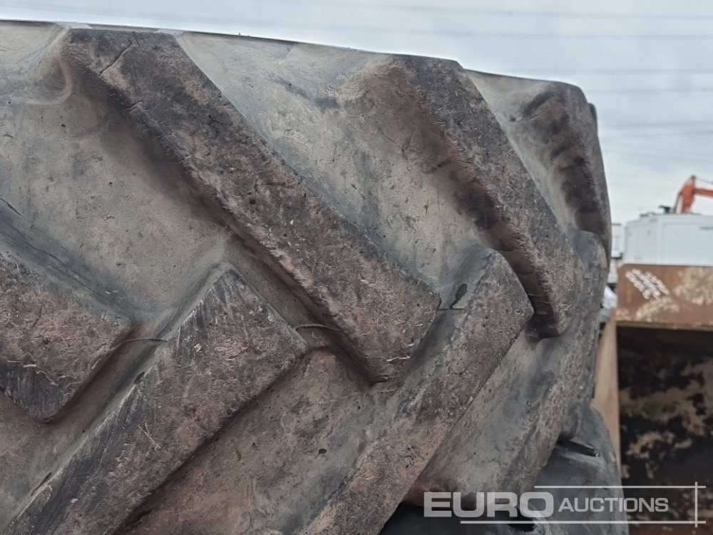 Guma 15.5-24 Tyre (4 of): slika 9