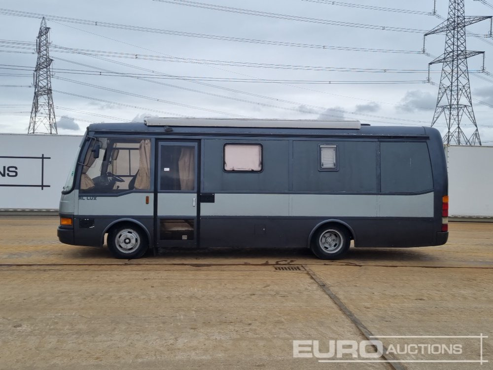 1993 Caetano 4x2 5 Berth Motorhome, Sink, Fridge Freezer, Oven & Hob, Wash Room, Diesel Heater, Solar Panels, Awning, Manual Gearbox - Kamp kombi: slika 2 1993 Caetano 4x2 5 Berth Motorhome, Sink, Fridge Freezer, Oven & Hob, Wash Room, Diesel Heater, Solar Panels, Awning, Manual Gearbox - Kamp kombi: slika 2