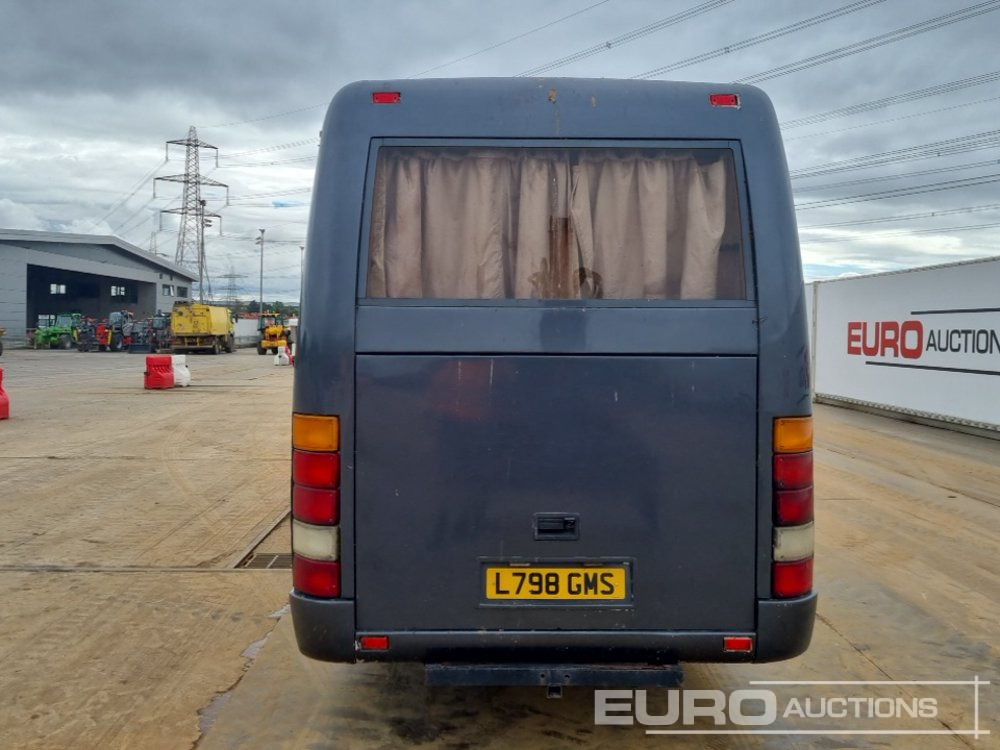 1993 Caetano 4x2 5 Berth Motorhome, Sink, Fridge Freezer, Oven & Hob, Wash Room, Diesel Heater, Solar Panels, Awning, Manual Gearbox - Kamp kombi: slika 4 1993 Caetano 4x2 5 Berth Motorhome, Sink, Fridge Freezer, Oven & Hob, Wash Room, Diesel Heater, Solar Panels, Awning, Manual Gearbox - Kamp kombi: slika 4