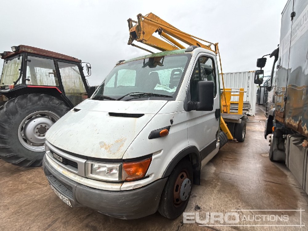 2004 Iveco 35C13 - Vazdušna platforma montirana na kamion: slika 1 2004 Iveco 35C13 - Vazdušna platforma montirana na kamion: slika 1