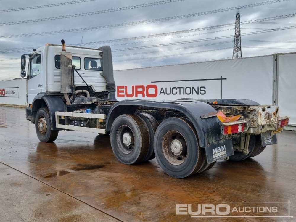 2006 Mercedes Axor 2633 - Kamion sa golom šasijom i zatvorenom kabinom: slika 3 2006 Mercedes Axor 2633 - Kamion sa golom šasijom i zatvorenom kabinom: slika 3