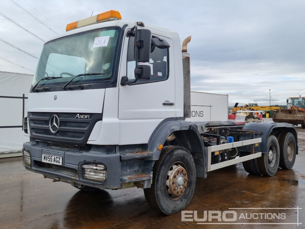 2006 Mercedes Axor 2633 - Kamion sa golom šasijom i zatvorenom kabinom: slika 1 2006 Mercedes Axor 2633 - Kamion sa golom šasijom i zatvorenom kabinom: slika 1