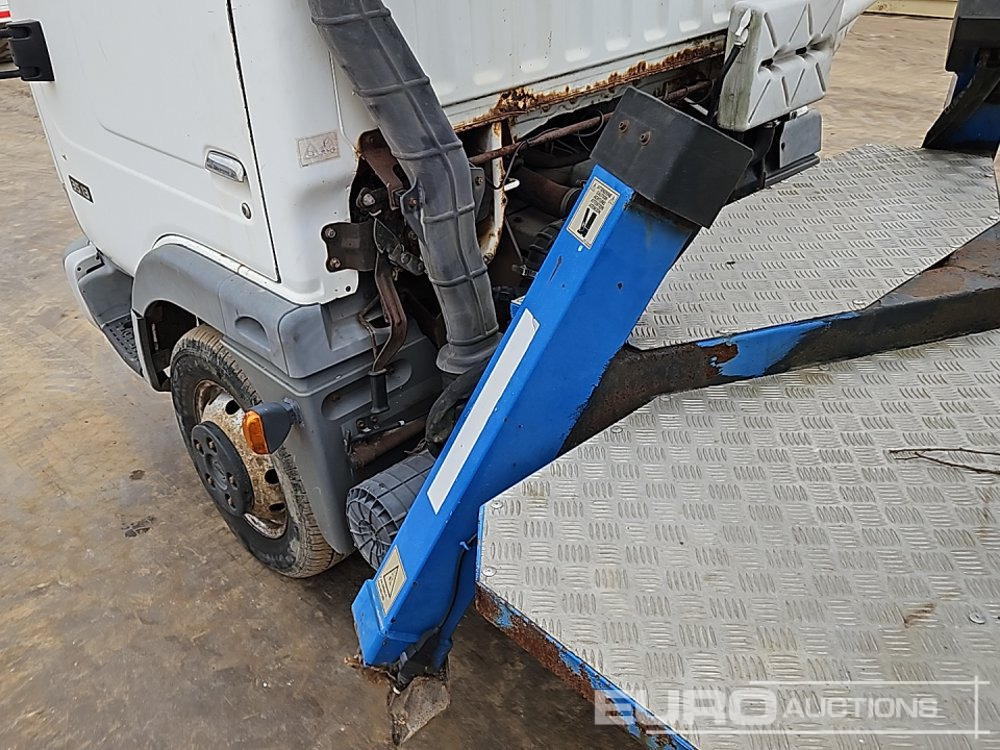 Vazdušna platforma montirana na kamion 2007 Nissan Cabstar 35.13: slika 19