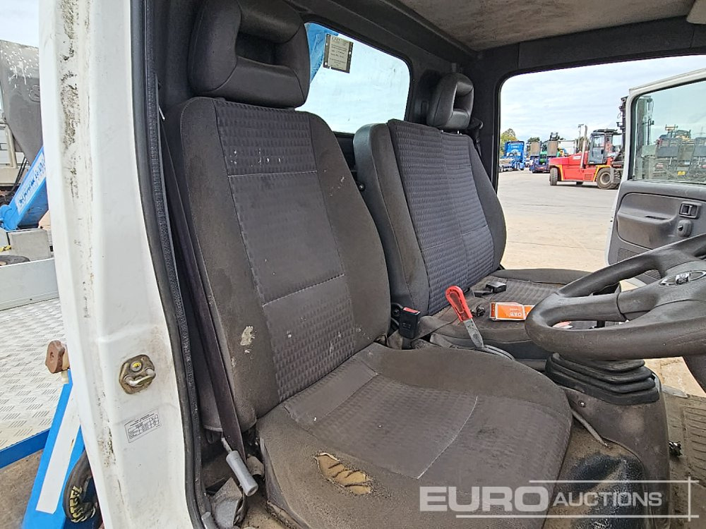 Vazdušna platforma montirana na kamion 2007 Nissan Cabstar 35.13: slika 43