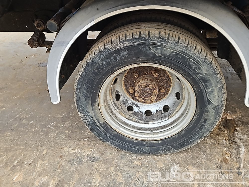 Vazdušna platforma montirana na kamion 2007 Nissan Cabstar 35.13: slika 11