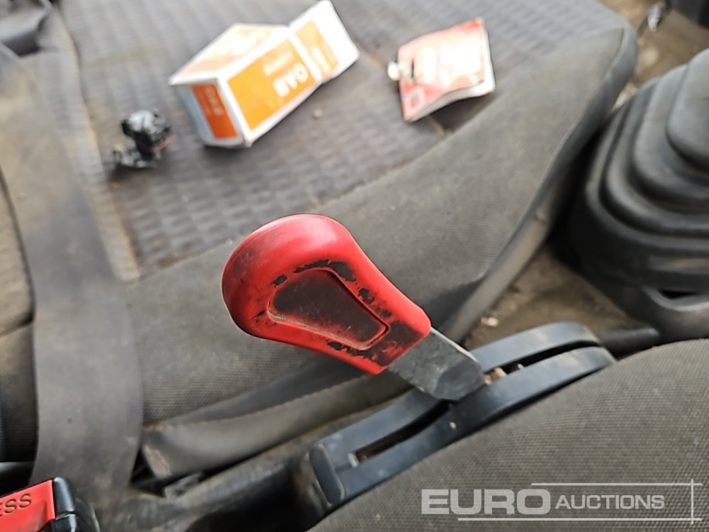Vazdušna platforma montirana na kamion 2007 Nissan Cabstar 35.13: slika 45
