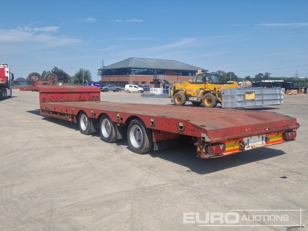 2009 TSR Tri Axle Extendable Stepframe Low Loader Trailer, Out Riggers, Rear Steer, Winch (Plating Certificate Available) - Plato poluprikolica: slika 3 2009 TSR Tri Axle Extendable Stepframe Low Loader Trailer, Out Riggers, Rear Steer, Winch (Plating Certificate Available) - Plato poluprikolica: slika 3