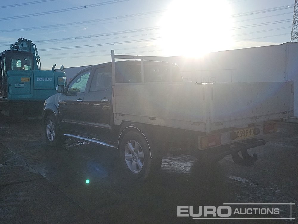 2010 Toyota Hilux Invincible - Pikap: slika 3 2010 Toyota Hilux Invincible - Pikap: slika 3