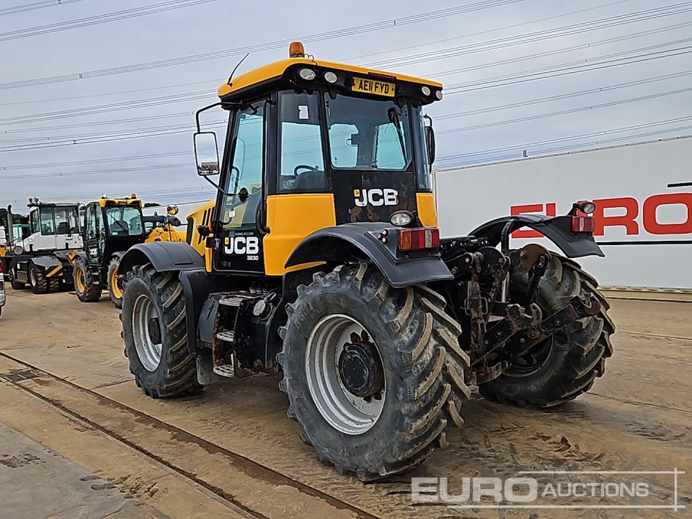 2011 JCB Fastrac 3230 - Traktor: slika 3 2011 JCB Fastrac 3230 - Traktor: slika 3