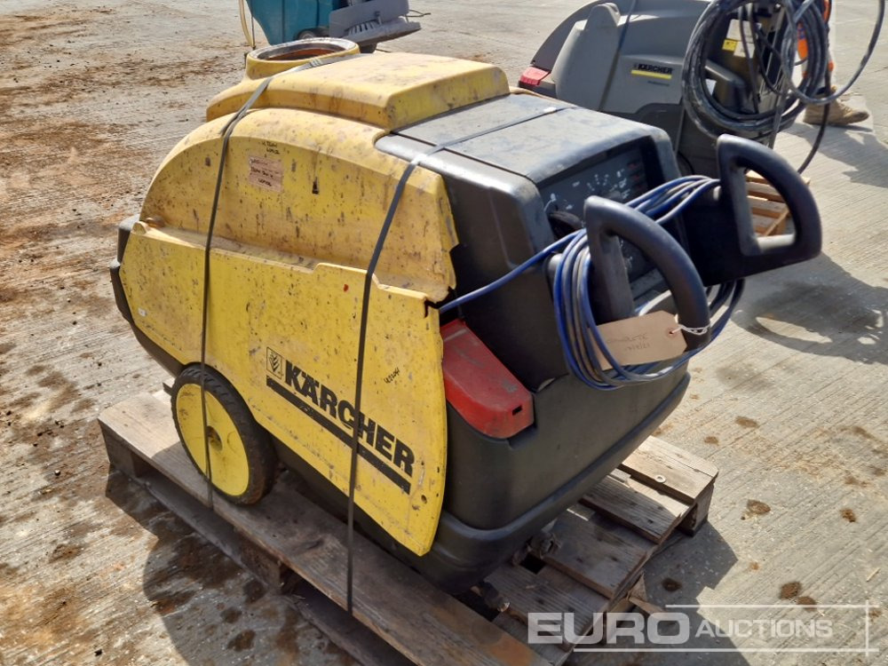 2011 Karcher 250 Volt Scrubber Dryer - Građevinska oprema: slika 3 2011 Karcher 250 Volt Scrubber Dryer - Građevinska oprema: slika 3