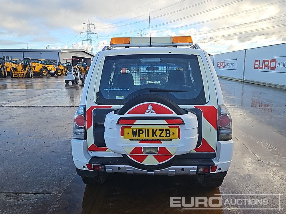 2011 Mitsubishi Shogun - SUV: slika 4 2011 Mitsubishi Shogun - SUV: slika 4