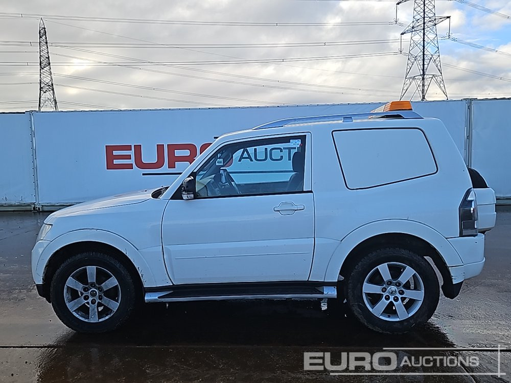 2011 Mitsubishi Shogun - SUV: slika 2 2011 Mitsubishi Shogun - SUV: slika 2